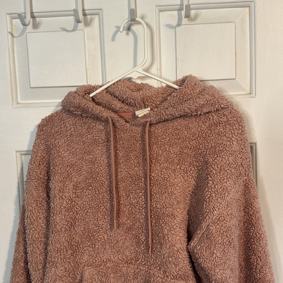 H&M Pink Sherpa Hoodie size XS - Picture 2 of 4